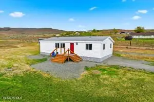671 Hull Rd, Selah, WA 98942