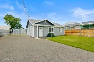 506 N 20th Ave, Yakima, WA 98902 - #2