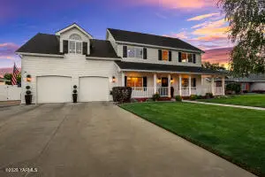 6 N 93rd Ave, Yakima, WA 98908 - #2