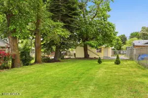 204 N 9th St, Yakima, WA 98901 - #2