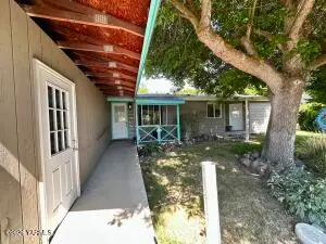 3701 Gun Club Rd #34, Yakima, WA 98901 - #1
