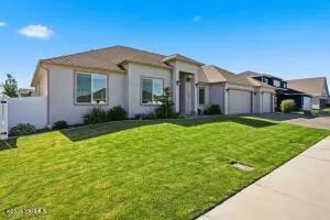 2106 S 74th Ave, Yakima, WA 98903 - #2