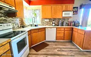 110 N 45th Ave, Yakima, WA 98902 - #3