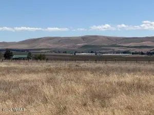 NKA Mieras Rd, Yakima, WA 98901