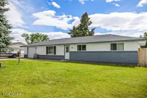 161 Sherry Ave, Naches, WA 98937 - #1