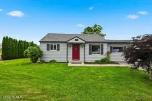 1000 Nagler Rd, Selah, WA 98942