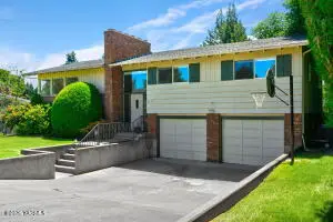 4906 Douglas Dr, Yakima, WA 98908 - #3