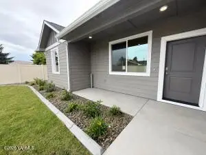 2108 Lovance Ln, Yakima, WA 98908 - #2