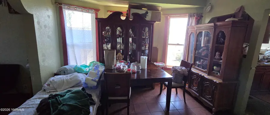 710 N Naches Ave, Yakima, WA 98902 - #3