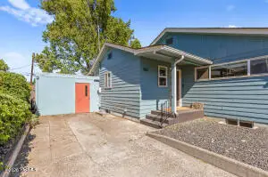 302 N 27th Ave, Yakima, WA 98902 - #3