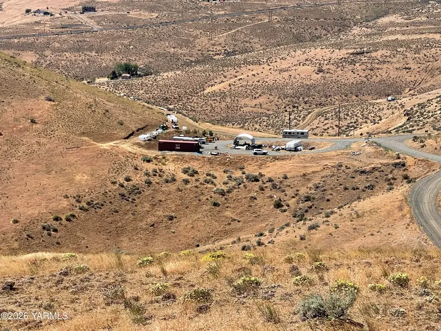 NKA Roza Hill Dr, Yakima, WA 98901 - #3