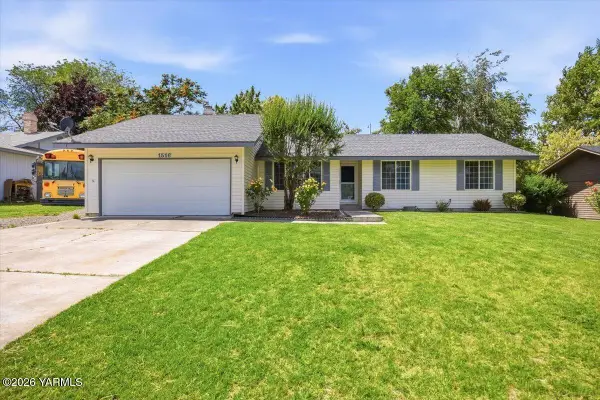 1516 S Olympia Pl, Kennewick, WA 99337