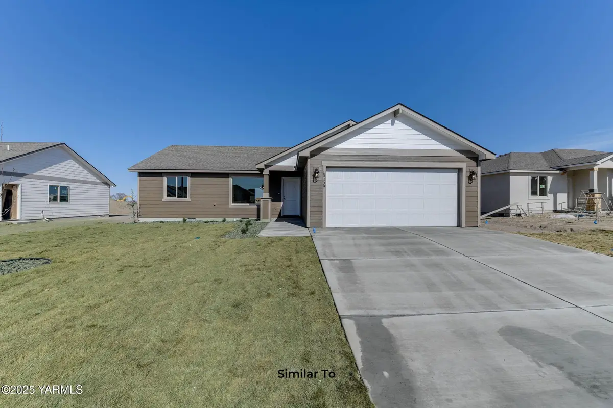 405 Glenwood Ave #(Phase 12 Lot 317) Spec, Grandview, WA 98930 - #1