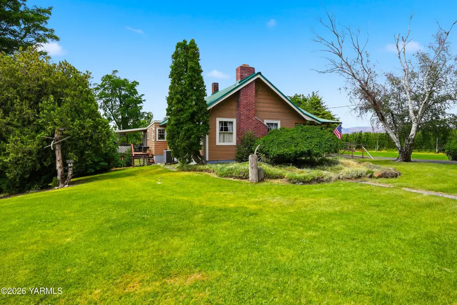 690 N Gleed Rd, Naches, WA 98937 - #3