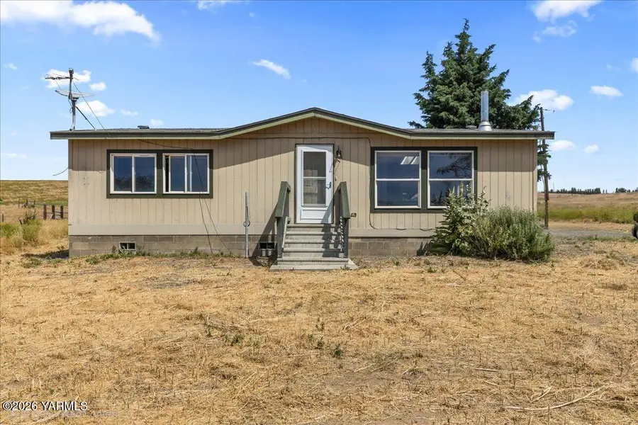 15087 Washington 24 Ave, Moxee, WA 98936 - #2