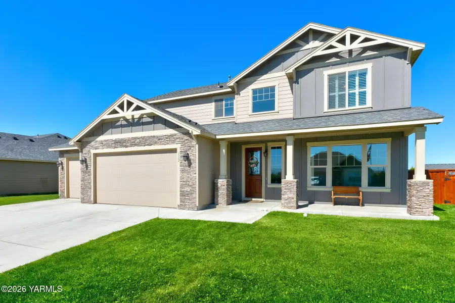 112 Palisade St, Moxee, WA 98936 - #2