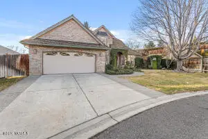 228 Saddlebrook Ct, Yakima, WA 98908 - Image #2
