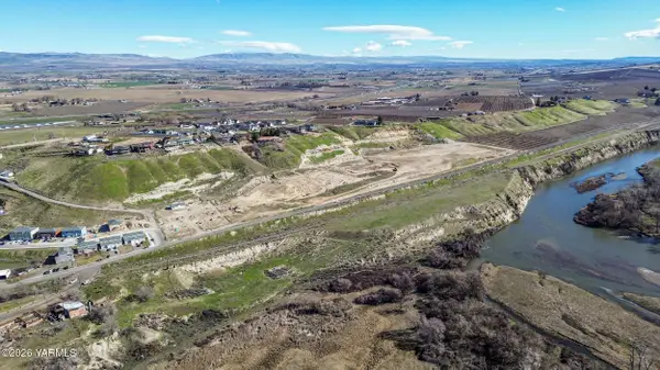 NKA Emerald Rd, Granger, WA 98932