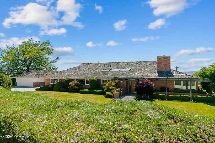 6909 Englewood Ave, Yakima, WA 98908 - #2