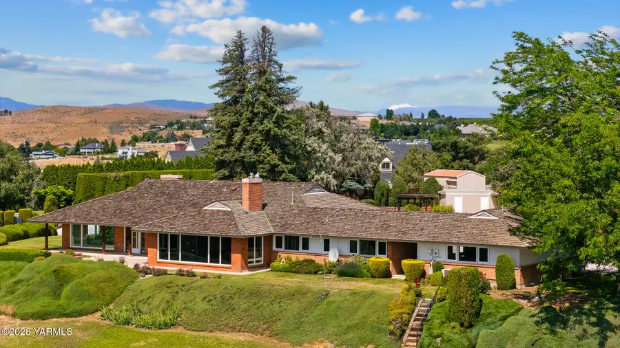 6909 Englewood Ave, Yakima, WA 98908 - #3