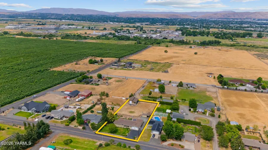 1007 Meadowbrook Rd, Yakima, WA 98903 - #2