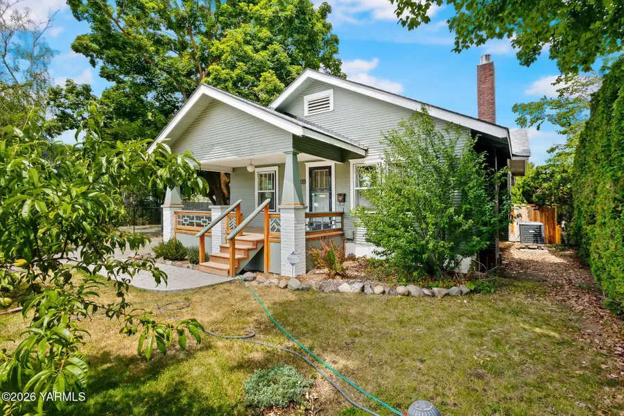 2903 W Chestnut Ave, Yakima, WA 98902 - #3