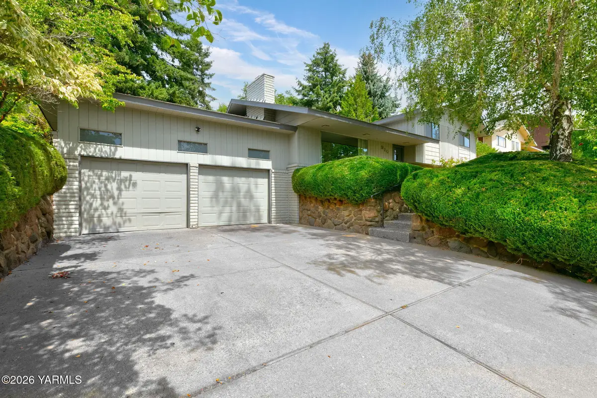 910 Carriage Hill Dr, Yakima, WA 98908 - #1