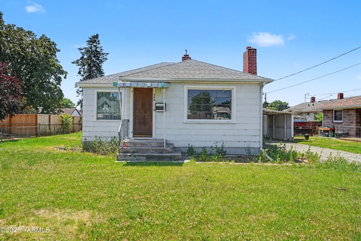 308 W Viola Ave, Yakima, WA 98902 - #1