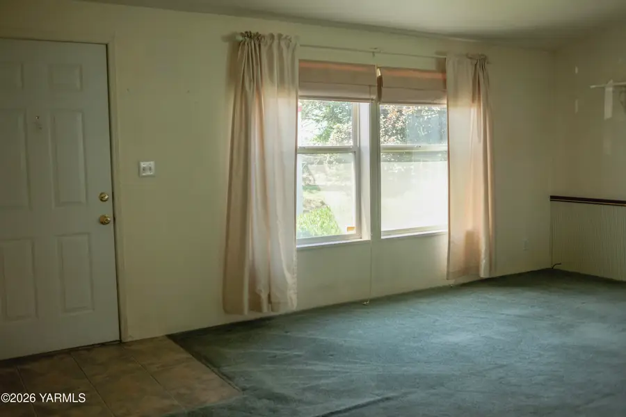 2205 Butterfield Rd #75, Yakima, WA 98901 - #2