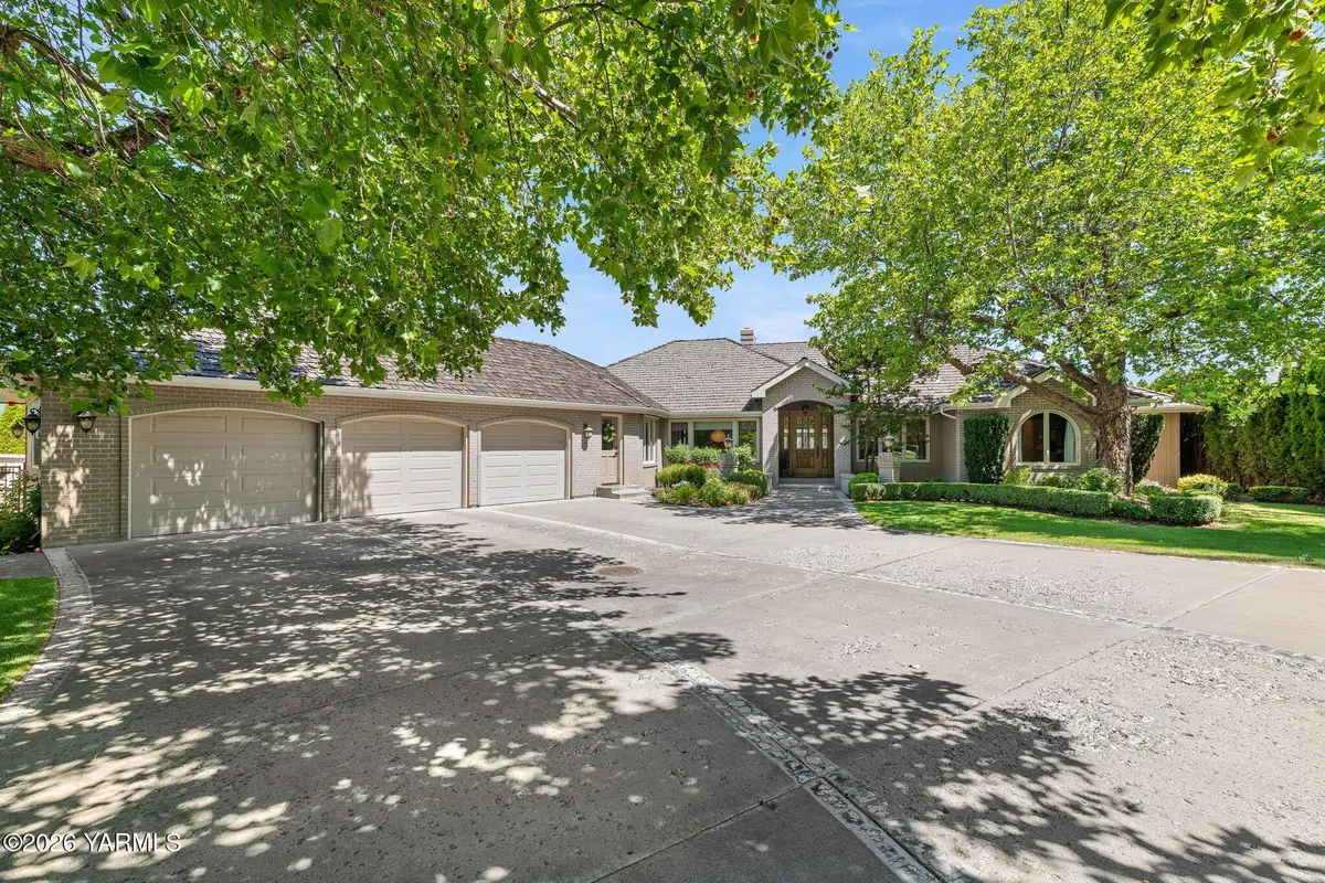 803 Cobblestone Pl, Yakima, WA 98908 - #1