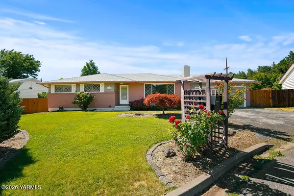6512 Barge St, Yakima, WA 98908