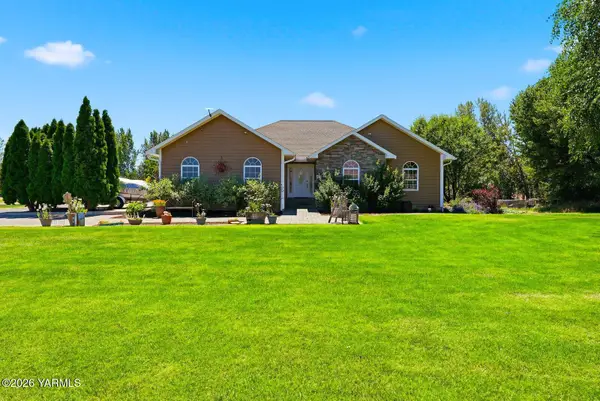 3400 Naches Tieton Rd, Tieton, WA 98947