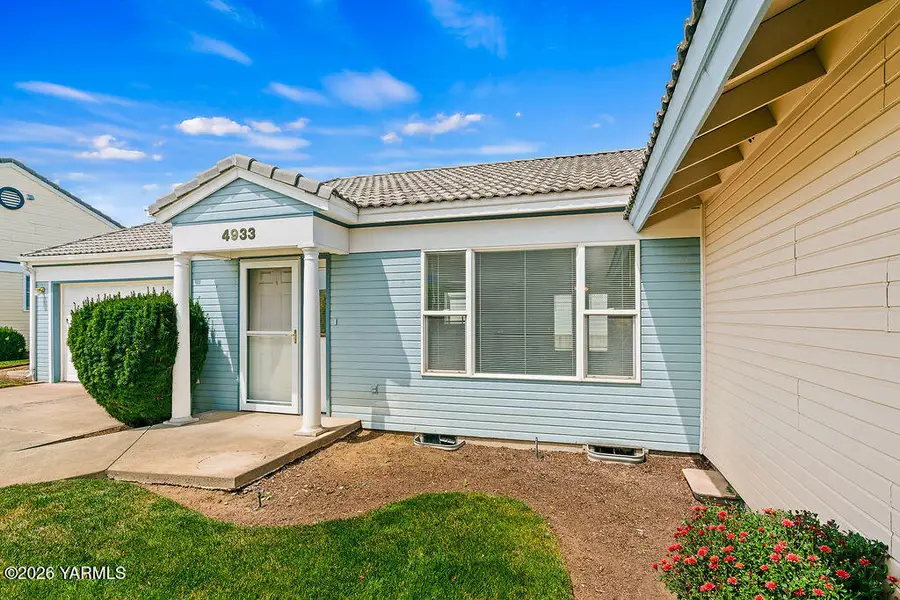 4933 Apple Blossom Ct, Yakima, WA 98908 - #3