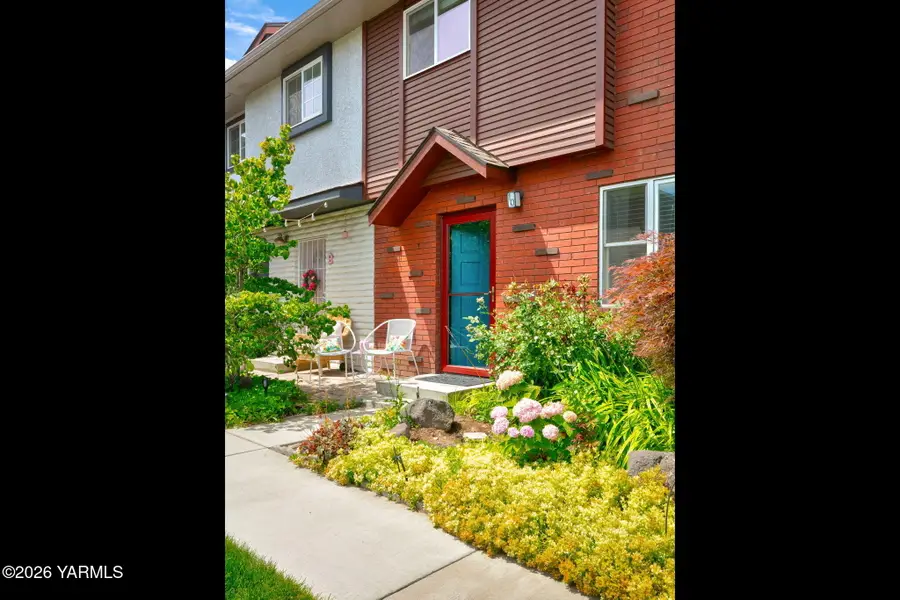 100 N 56th Ave #10, Yakima, WA 98908 - #2