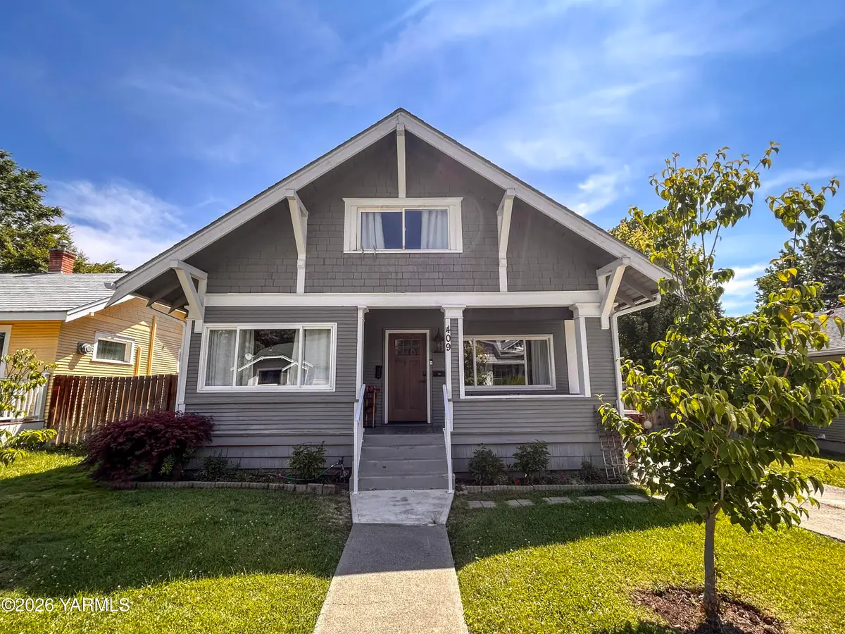 409 S 18th Ave, Yakima, WA 98902 - #1