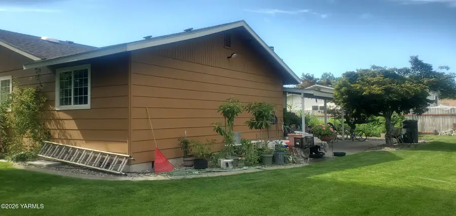 808 N Road 35 Ave, Pasco, WA 99301 - #2