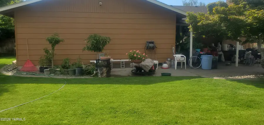 808 N Road 35 Ave, Pasco, WA 99301 - #3