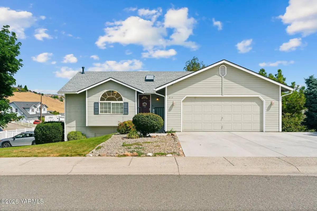 815 S 4th Street Lp, Selah, WA 98942 - #1