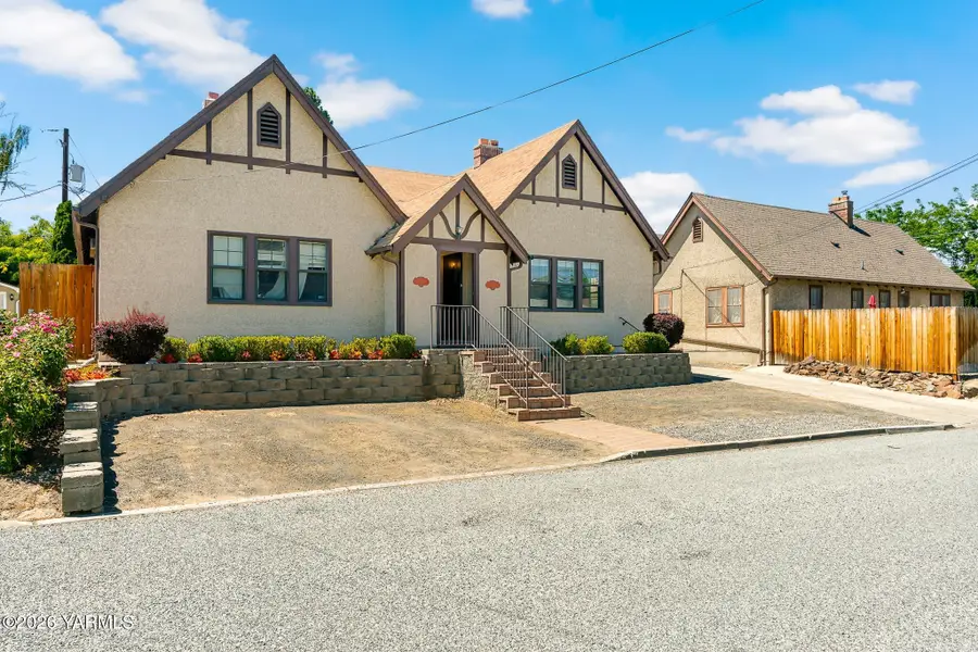 604 S 20th Ave, Yakima, WA 98902 - #2