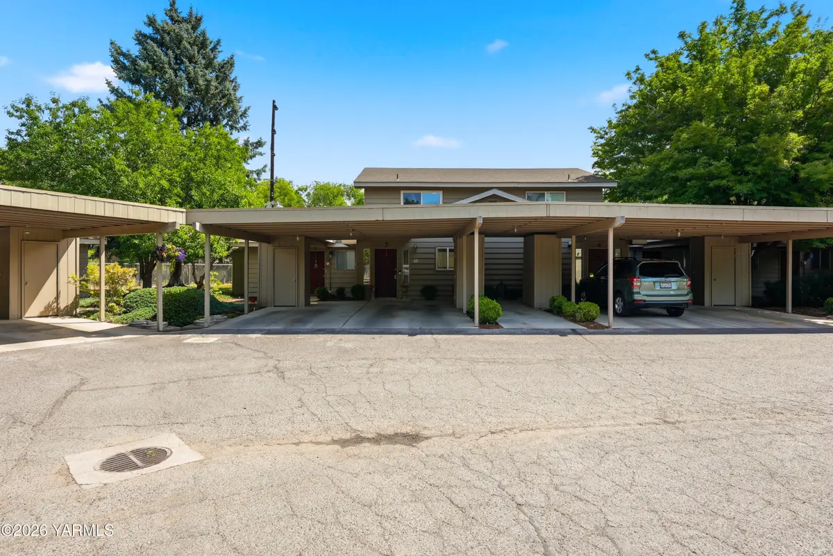2405 W Lincoln Ave #7, Yakima, WA 98902 - #1