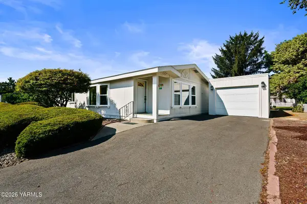 3701 Gun Club Rd #67, Yakima, WA 98901