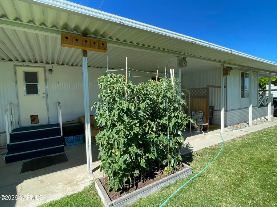 8301 Tieton Dr #43, Yakima, WA 98908 - #2