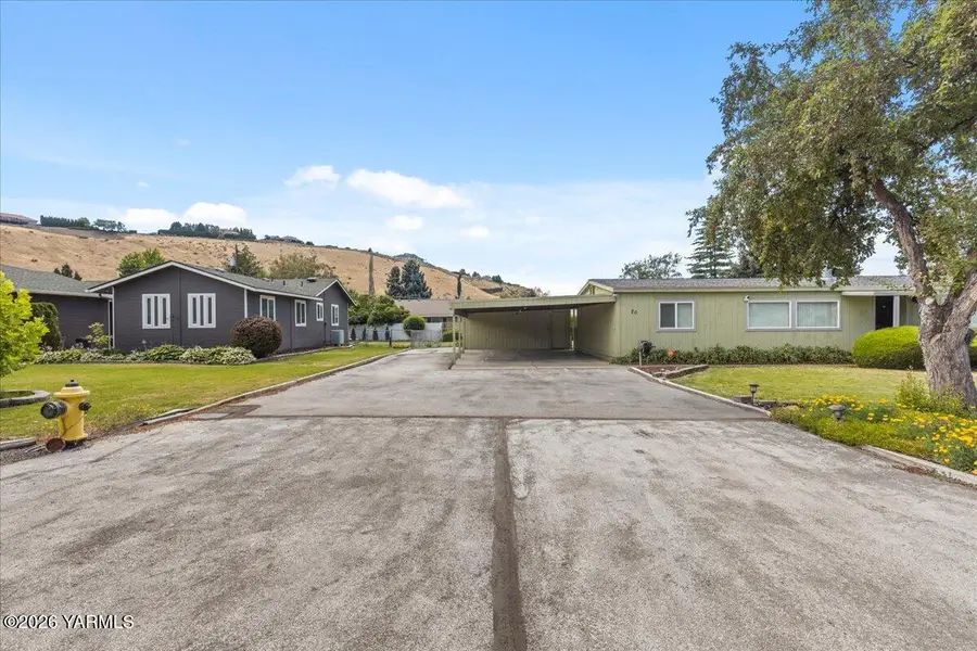 20 Falcon Crest Way, Yakima, WA 98908 - #2