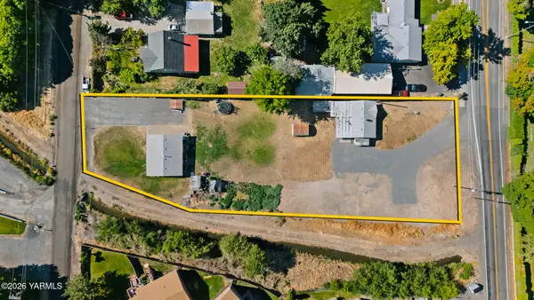 207 N 33rd St, Yakima, WA 98901