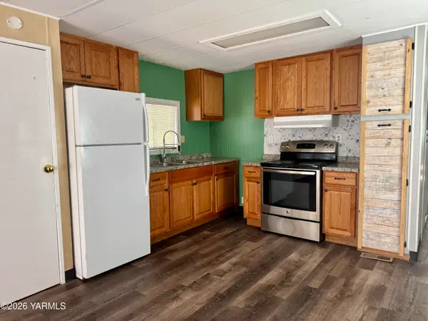 401 Moxee Ave #16, Naches, WA 98937