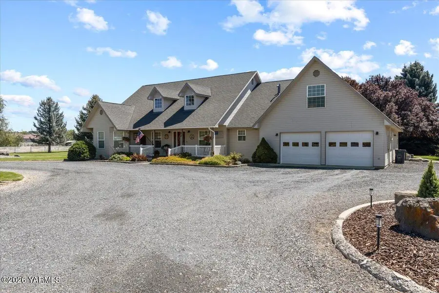 82 E Gleed Rd, Naches, WA 98937 - #2