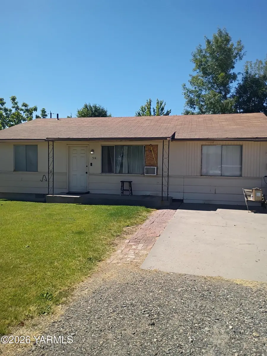 514 Cedar St, Mabton, WA 98935 - #3