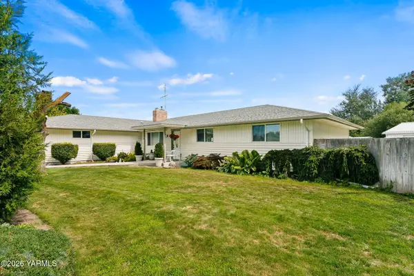 7504 Skyview Ct, Yakima, WA 98903
