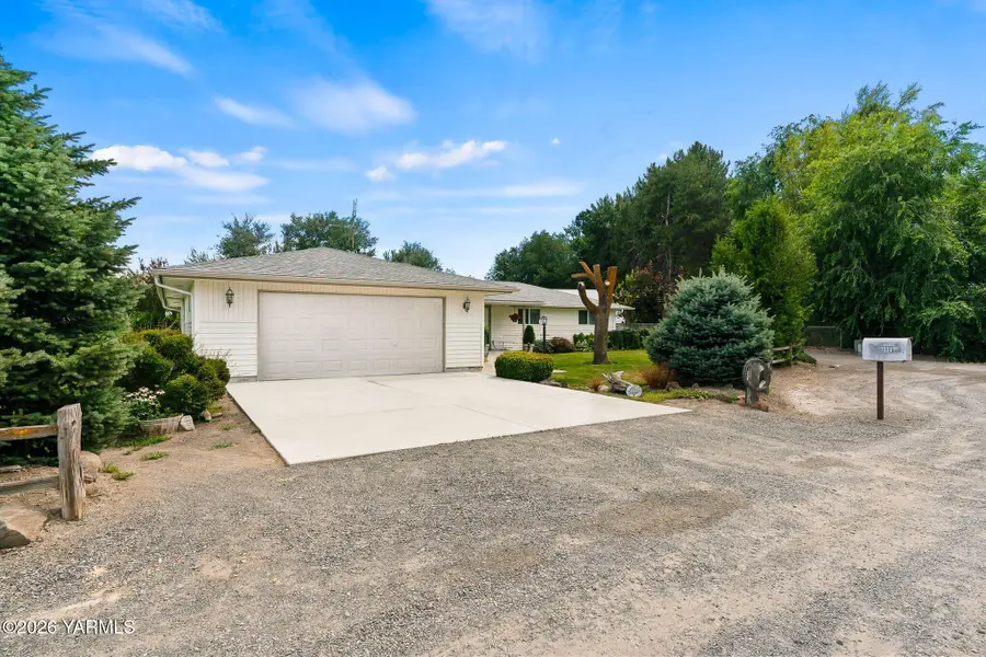 7504 Skyview Ct, Yakima, WA 98903 - #3