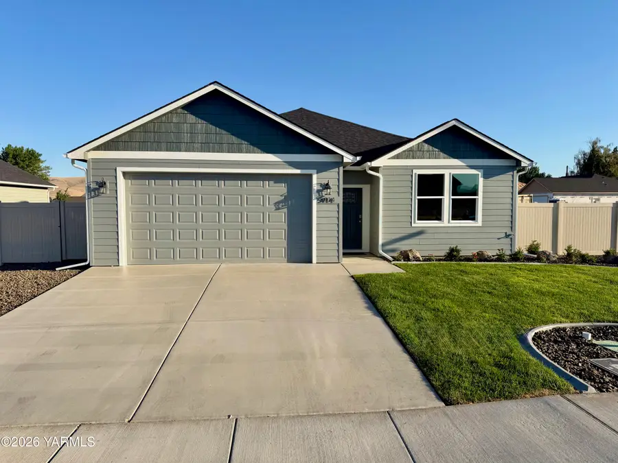 5914 Crestfields Rd, Yakima, WA 98903 - #2